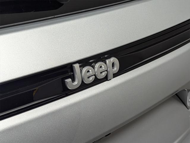 new 2024 Jeep Grand Cherokee car, priced at $34,034