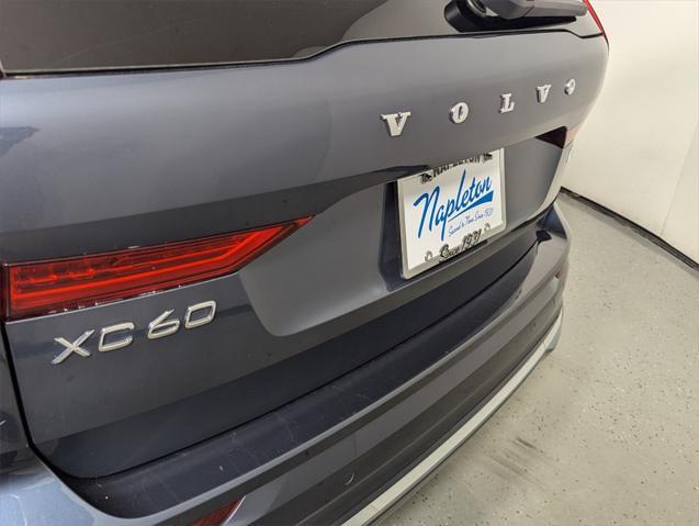 used 2022 Volvo XC60 car, priced at $30,992
