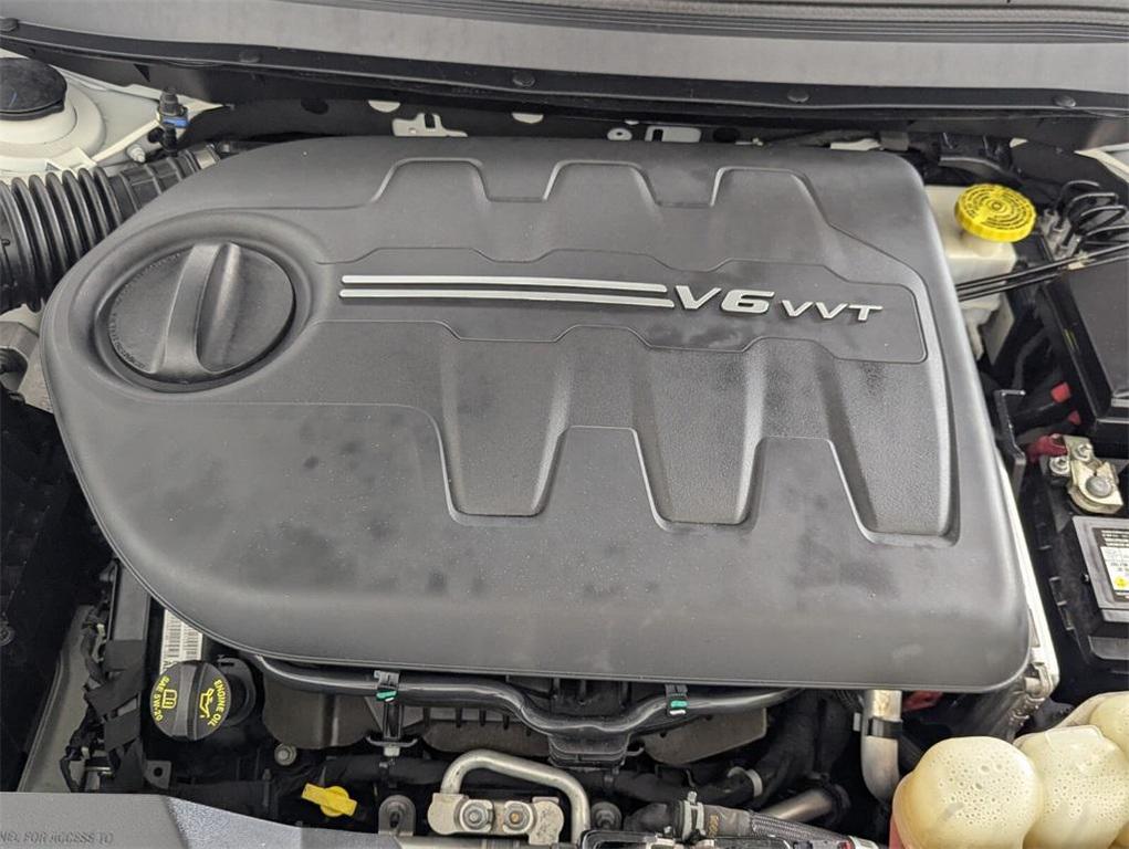 used 2019 Jeep Cherokee car, priced at $12,388