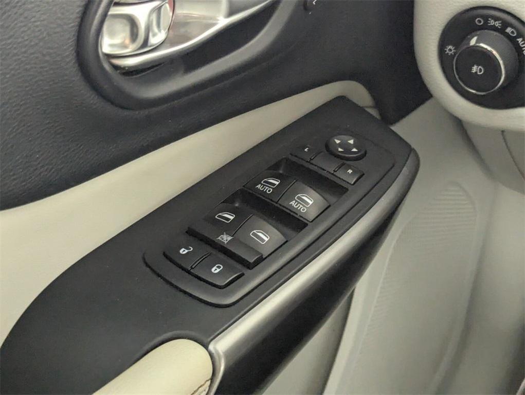 used 2019 Jeep Cherokee car, priced at $12,388