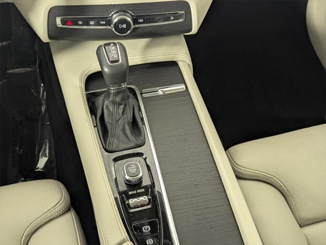 used 2020 Volvo XC90 car, priced at $27,488