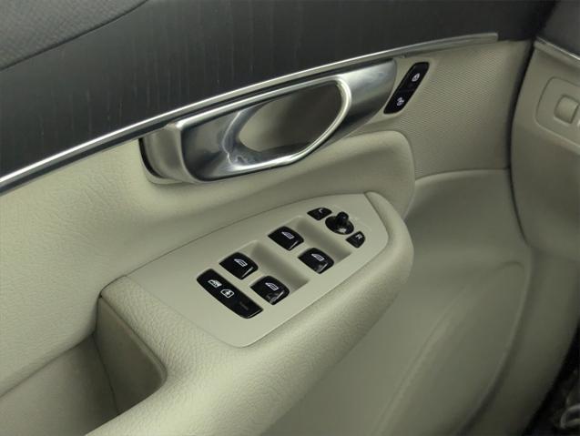 used 2020 Volvo XC90 car, priced at $27,488