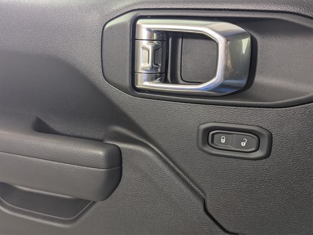 new 2025 Jeep Wrangler car, priced at $39,373