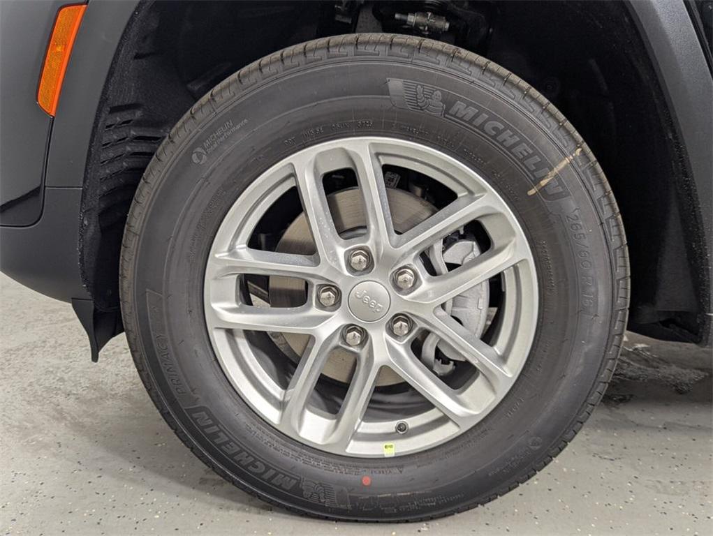 new 2025 Jeep Grand Cherokee car, priced at $31,203