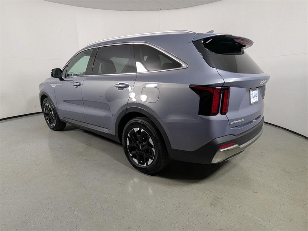 used 2024 Kia Sorento car, priced at $26,688