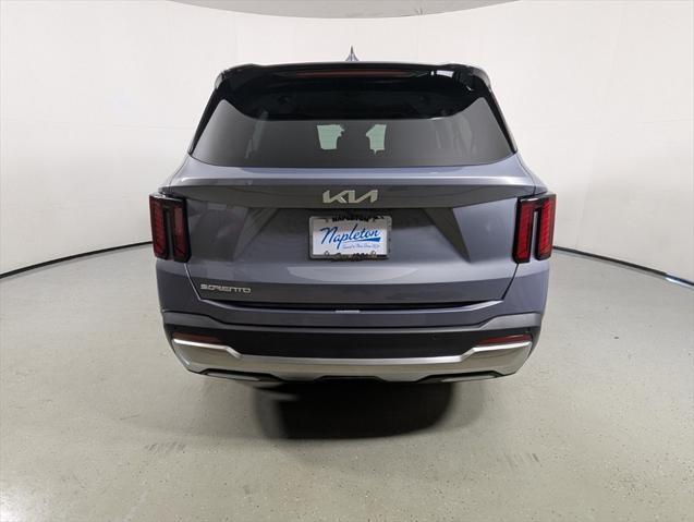used 2024 Kia Sorento car, priced at $25,988