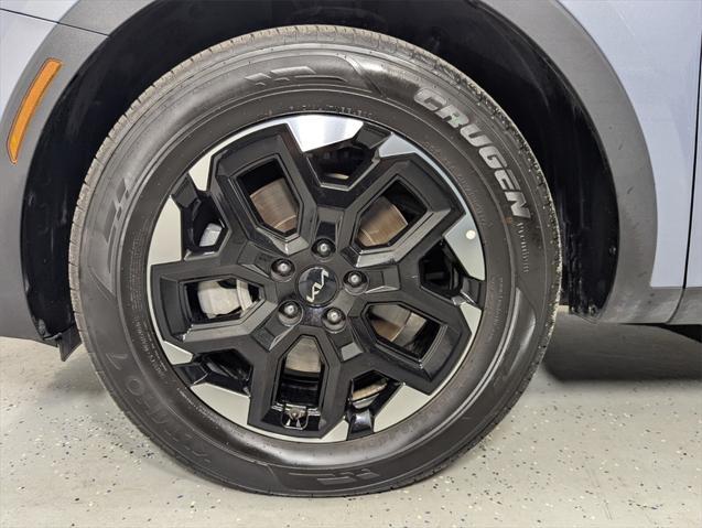 used 2024 Kia Sorento car, priced at $25,988