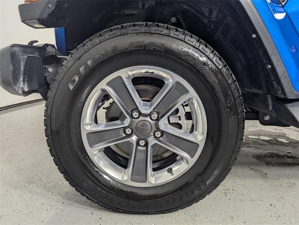 used 2022 Jeep Wrangler Unlimited car, priced at $36,992