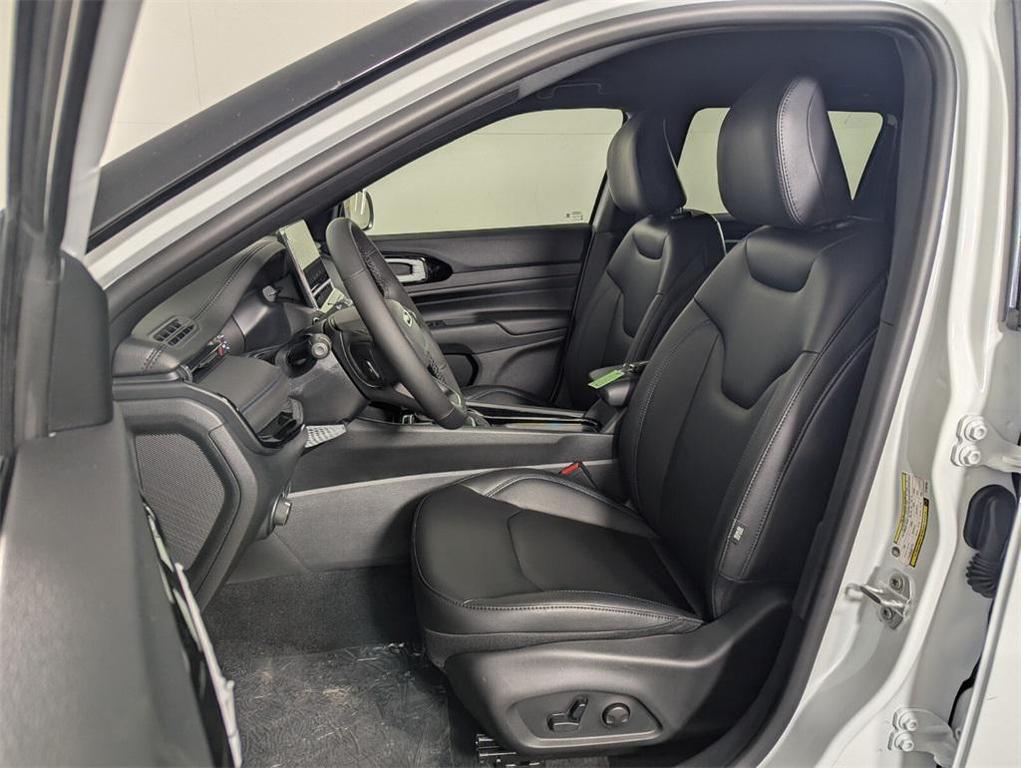 new 2026 Jeep Compass car, priced at $30,395