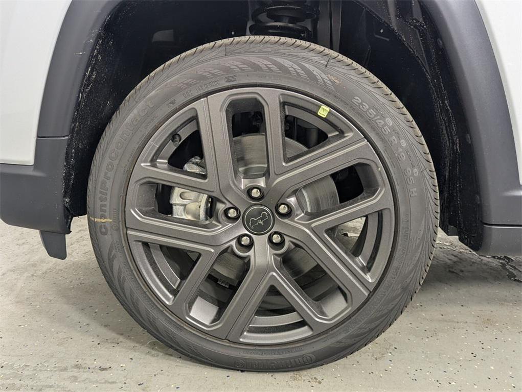 new 2026 Jeep Compass car, priced at $30,395