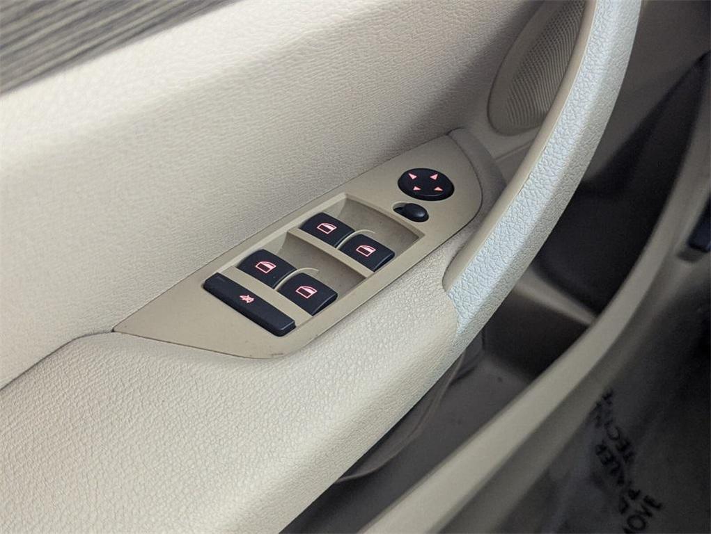 used 2014 BMW X1 car, priced at $4,992