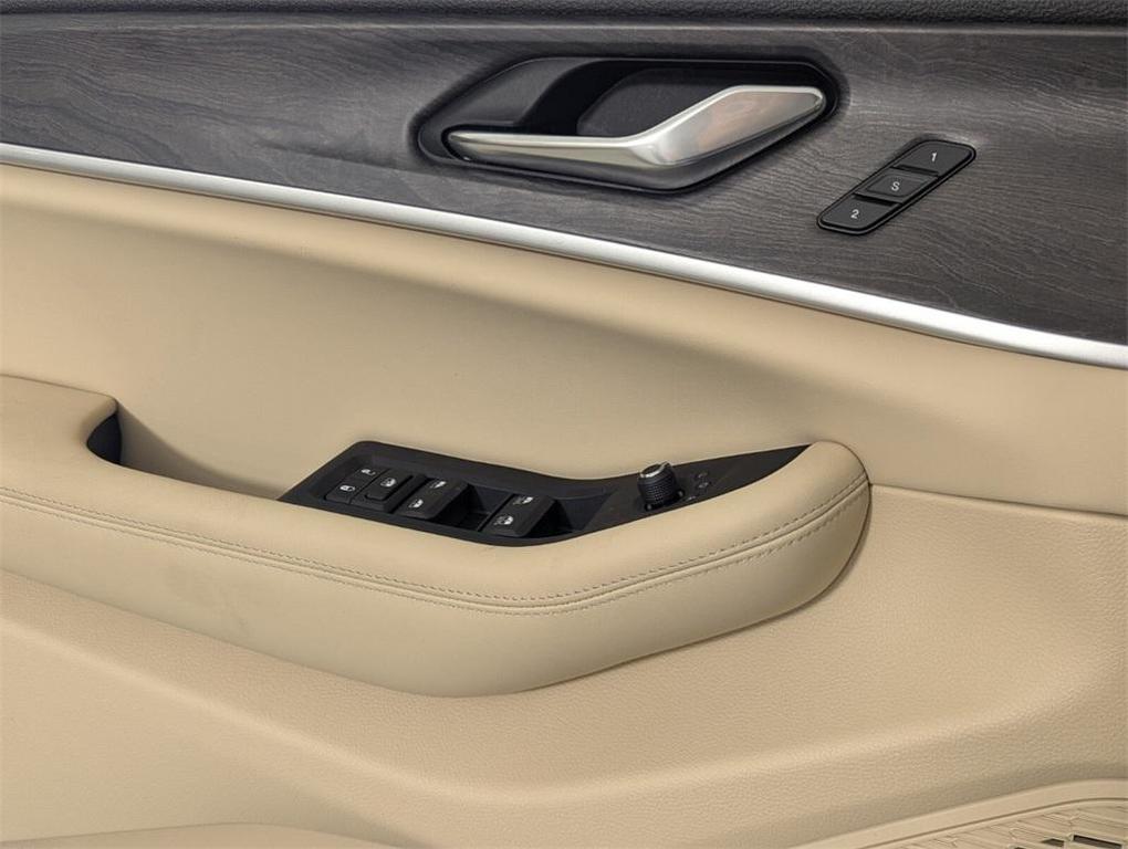 new 2025 Jeep Grand Cherokee L car, priced at $38,210