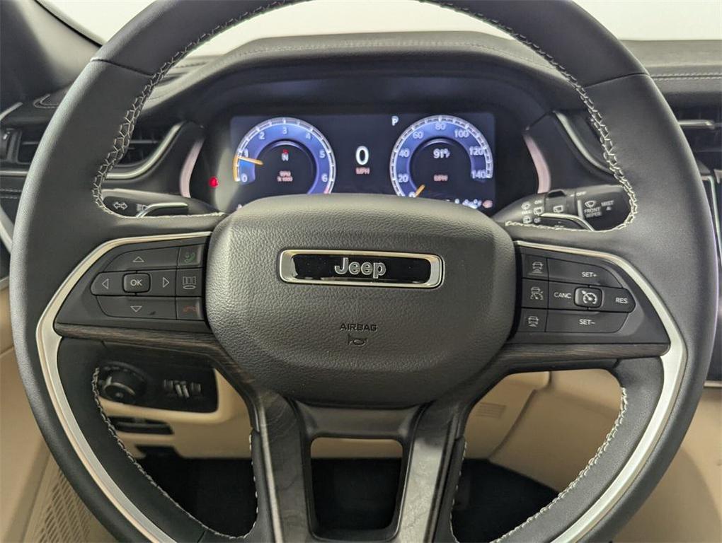 new 2025 Jeep Grand Cherokee L car, priced at $38,210