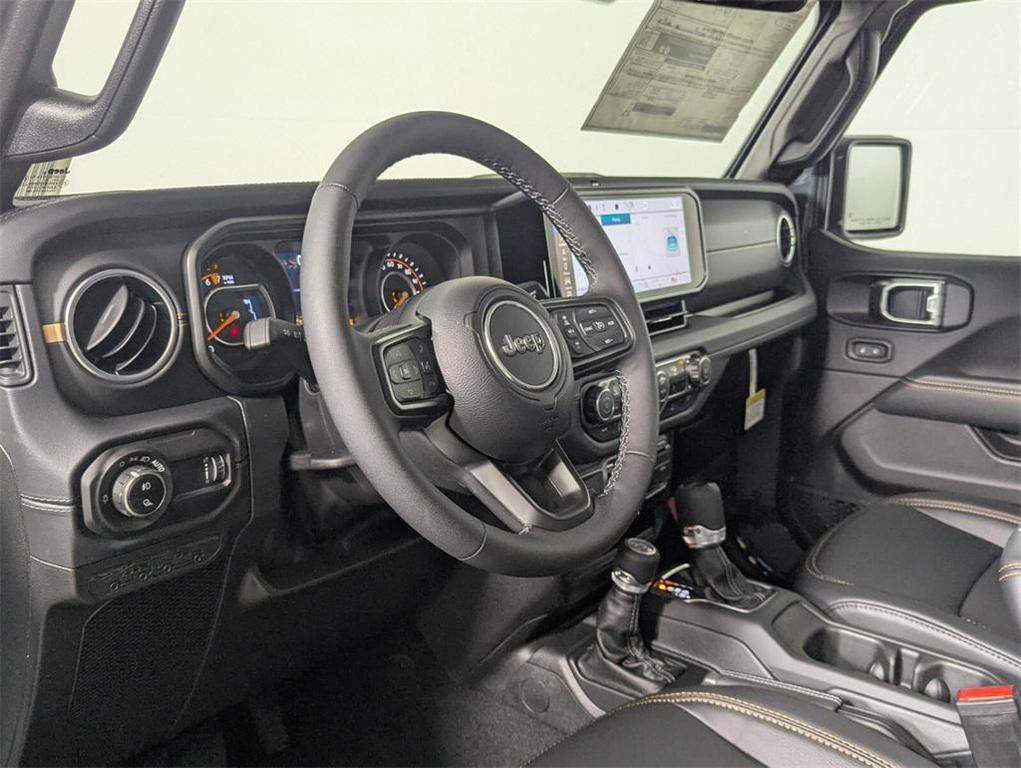 new 2025 Jeep Gladiator car, priced at $44,992