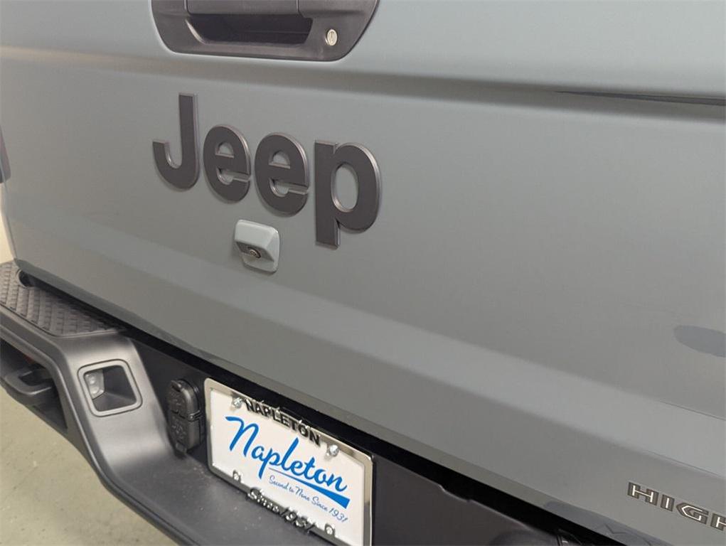 new 2025 Jeep Gladiator car, priced at $44,992