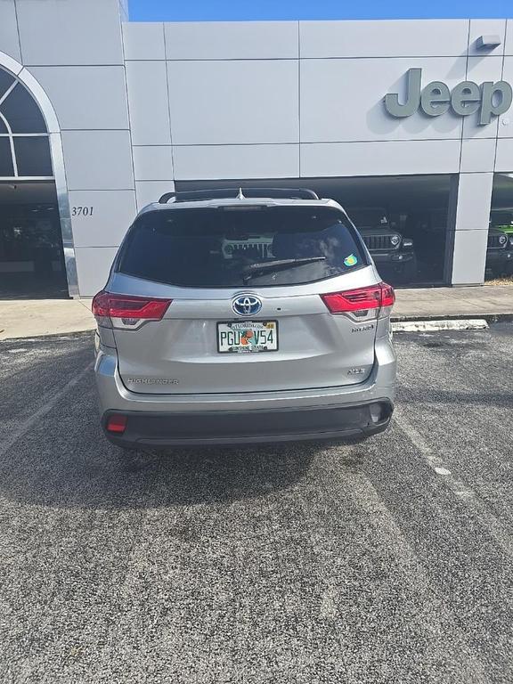 used 2017 Toyota Highlander Hybrid car, priced at $11,992
