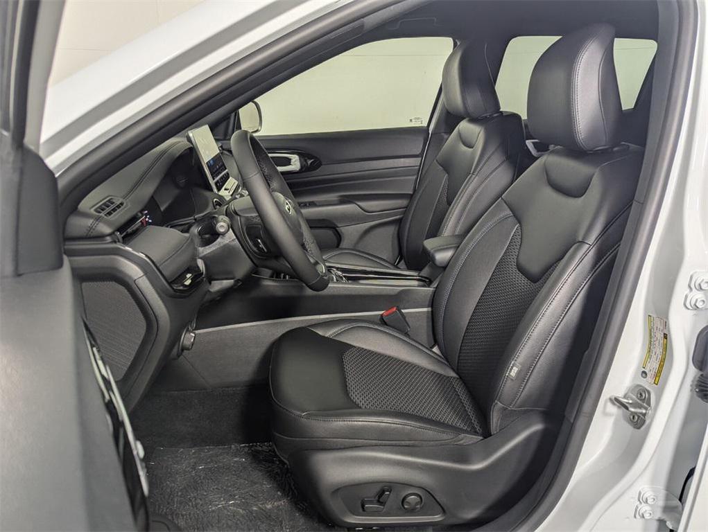 new 2026 Jeep Compass car, priced at $29,086