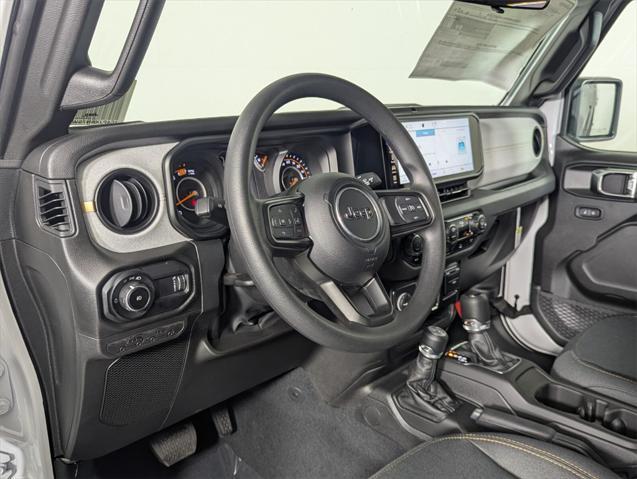 new 2025 Jeep Wrangler car, priced at $34,365