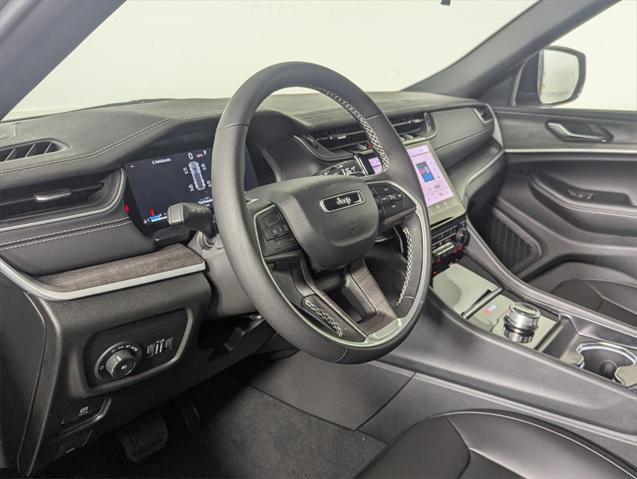 new 2025 Jeep Grand Cherokee car, priced at $37,651