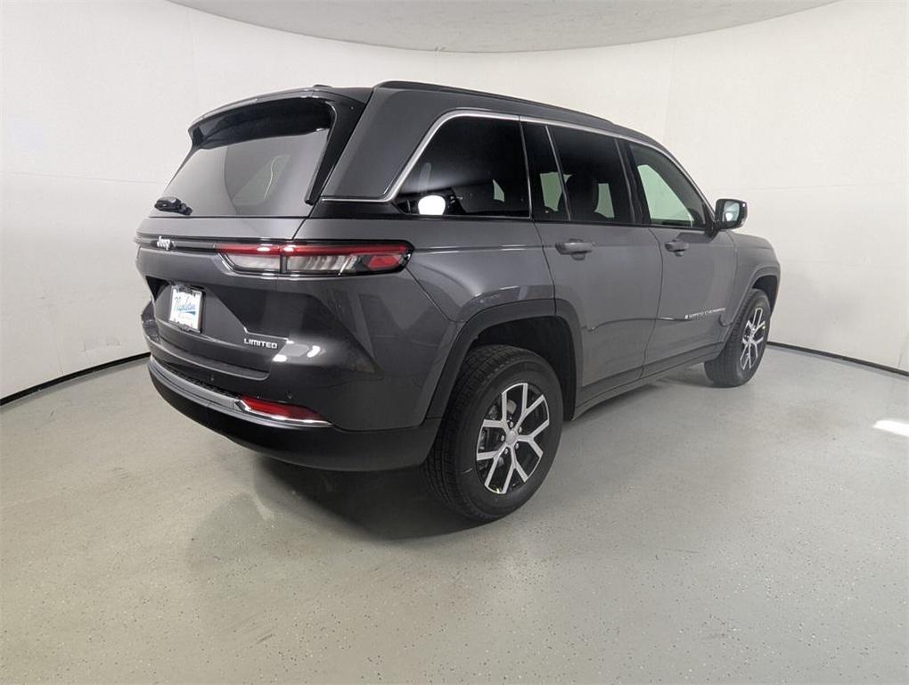 new 2025 Jeep Grand Cherokee car, priced at $37,196
