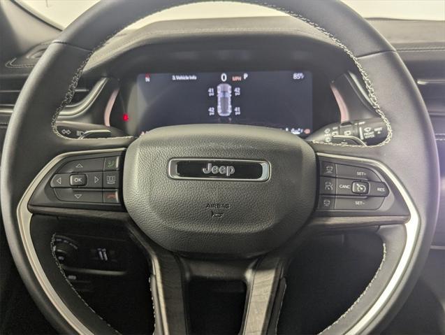 new 2025 Jeep Grand Cherokee car, priced at $37,651