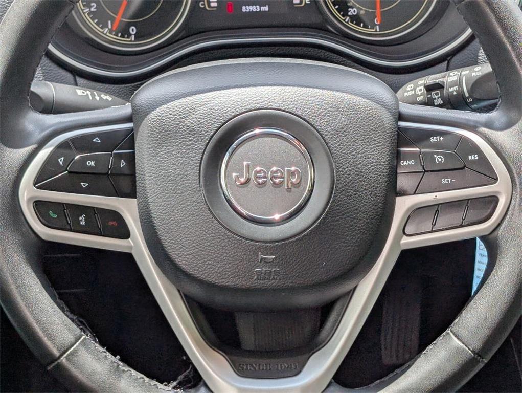 used 2022 Jeep Cherokee car, priced at $16,992