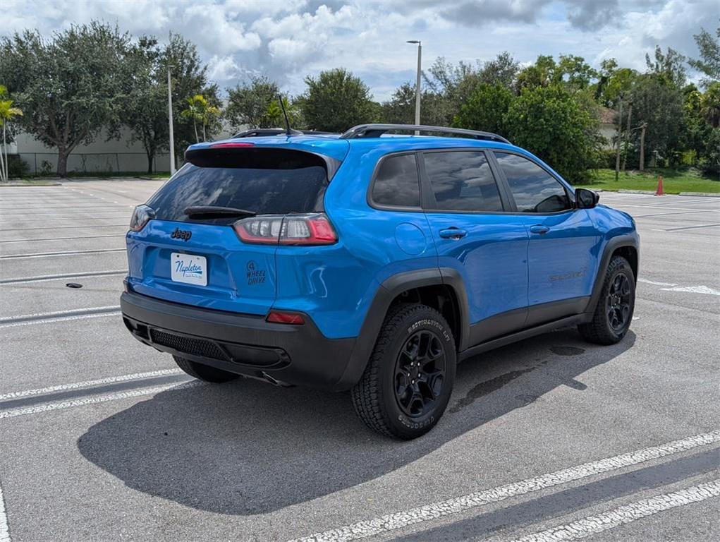 used 2022 Jeep Cherokee car, priced at $16,992