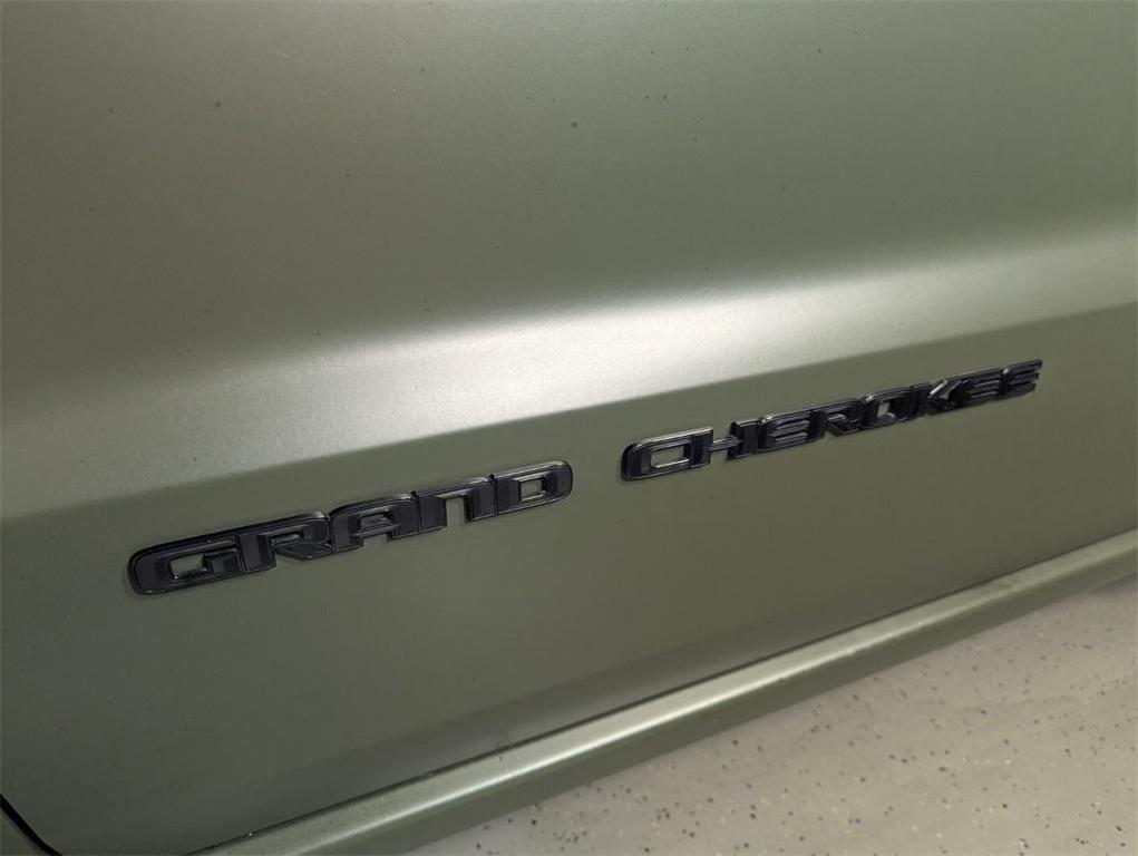 used 2021 Jeep Grand Cherokee car, priced at $18,988