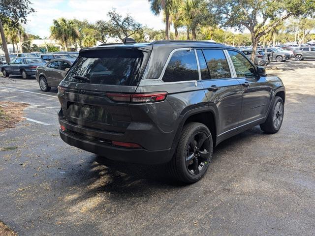 new 2025 Jeep Grand Cherokee car, priced at $41,925