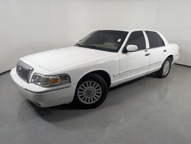 used 2007 Mercury Grand Marquis car, priced at $1,999