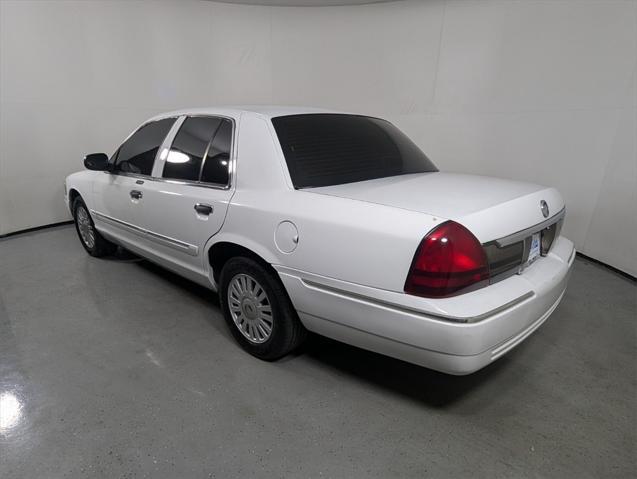 used 2007 Mercury Grand Marquis car, priced at $1,999