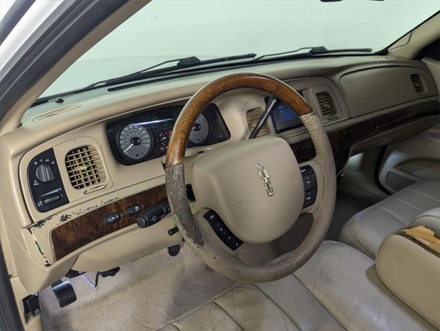 used 2007 Mercury Grand Marquis car, priced at $1,999