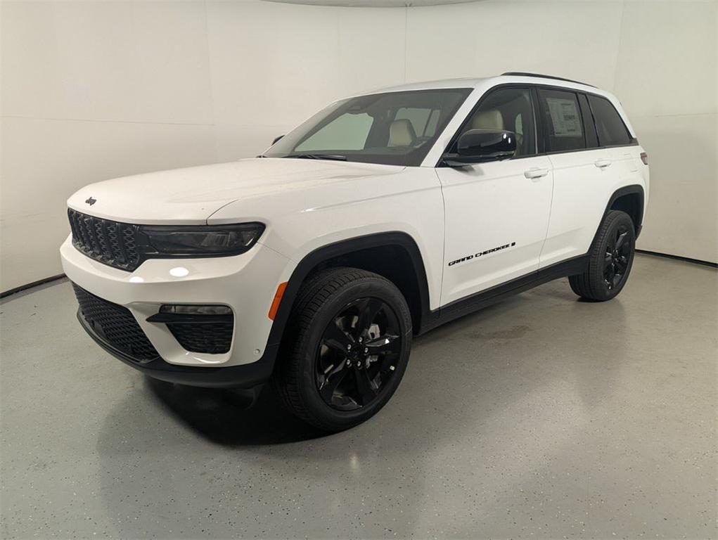 new 2025 Jeep Grand Cherokee car, priced at $38,417