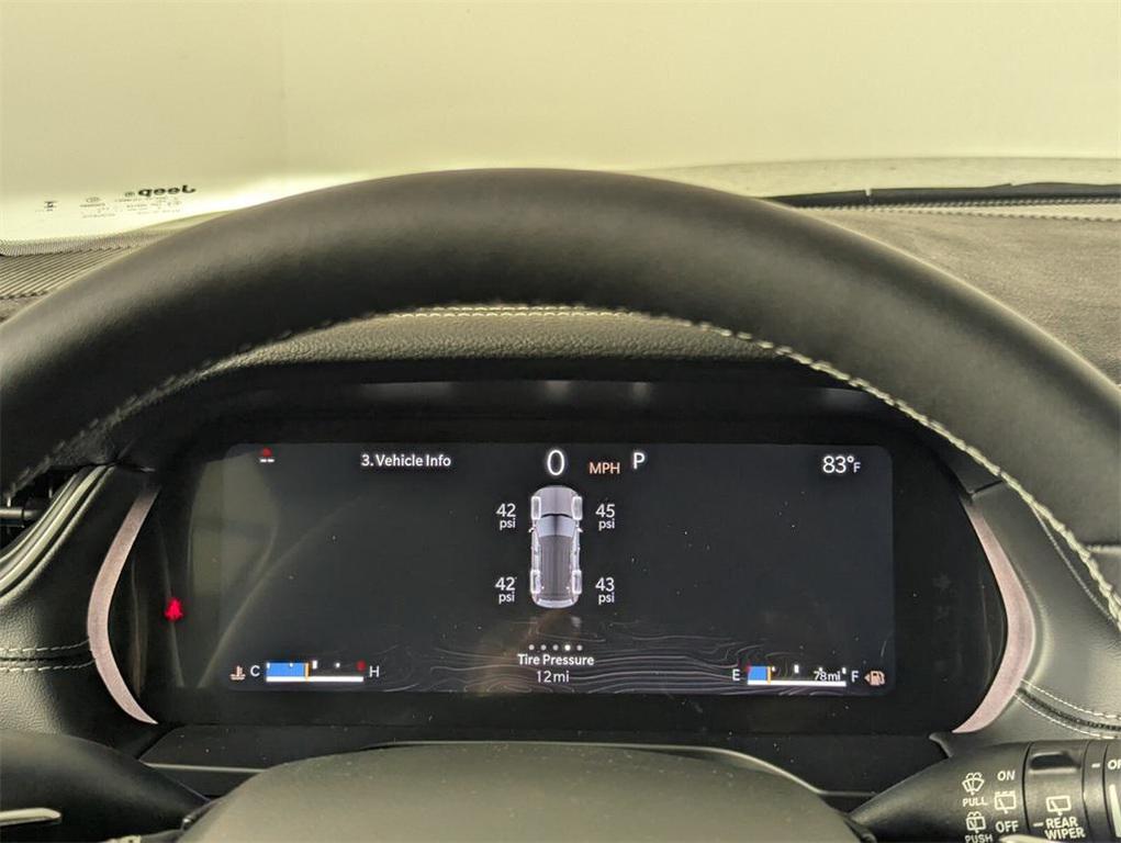 new 2025 Jeep Grand Cherokee car, priced at $38,417