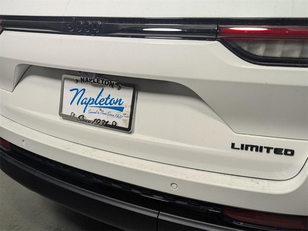 new 2025 Jeep Grand Cherokee car, priced at $38,417