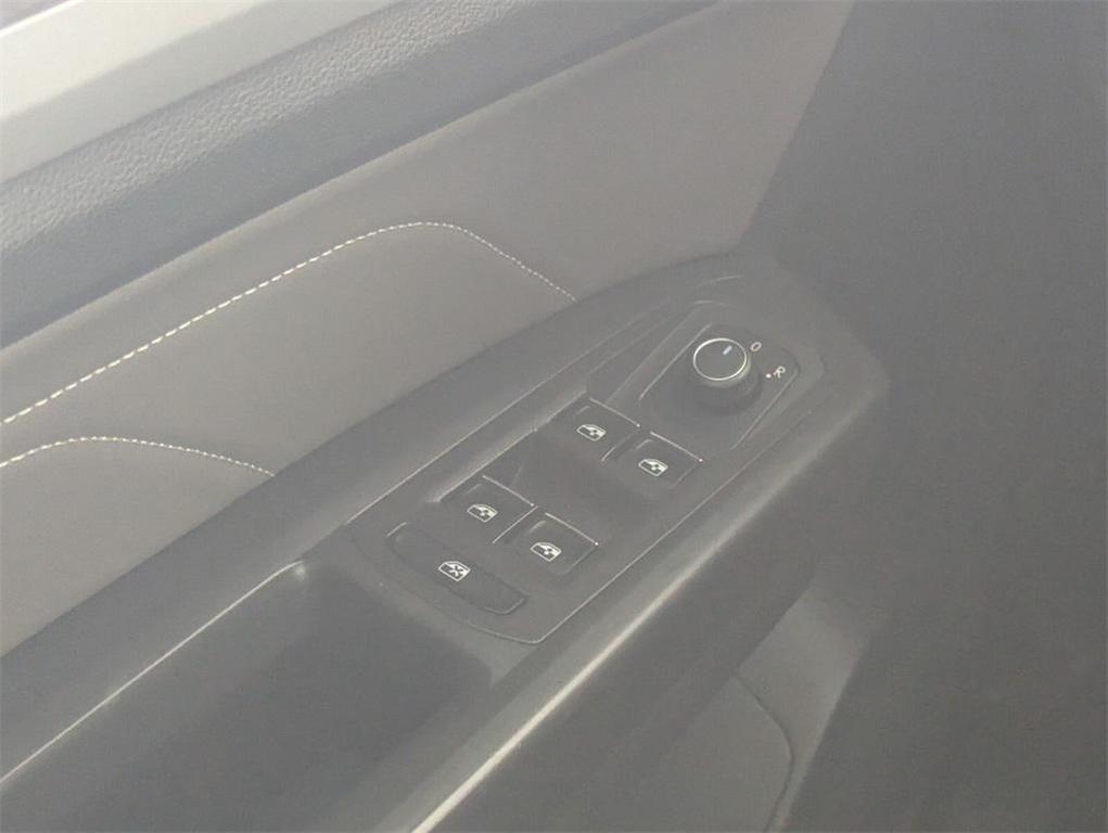 used 2022 Volkswagen Atlas Cross Sport car, priced at $18,988