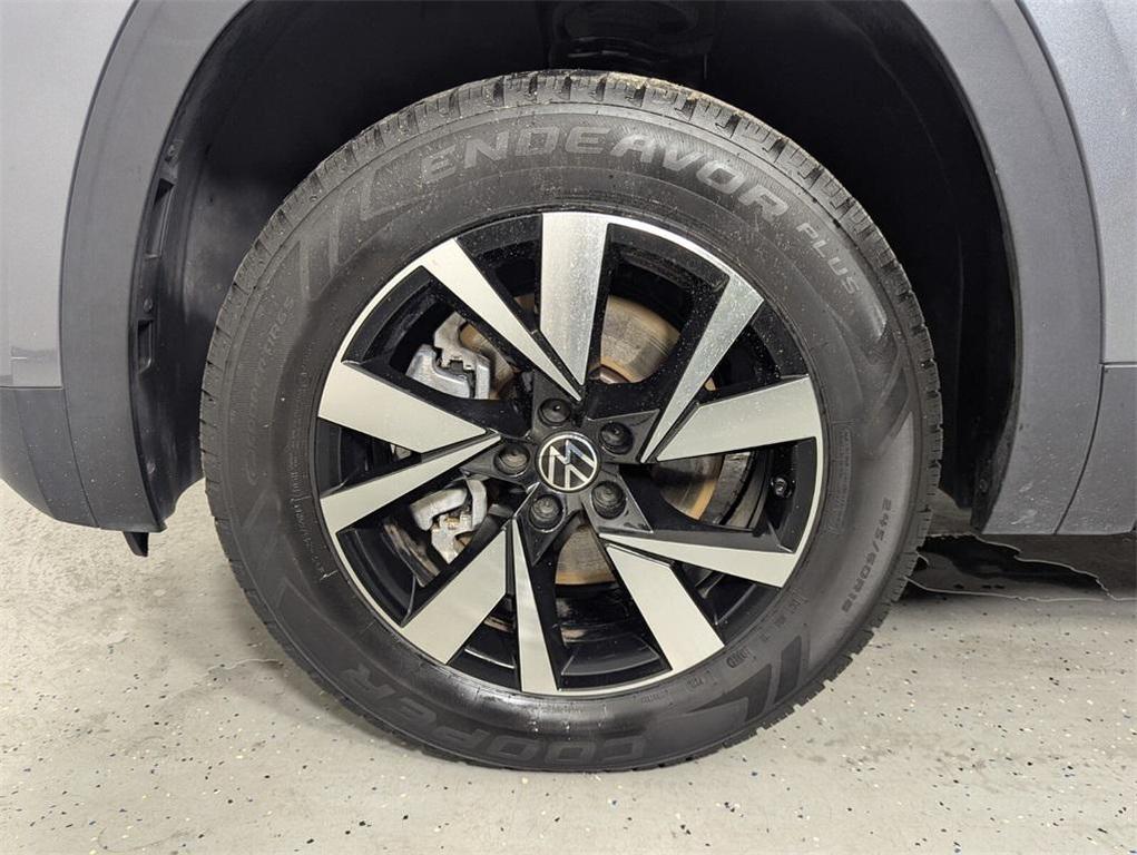 used 2022 Volkswagen Atlas Cross Sport car, priced at $18,988