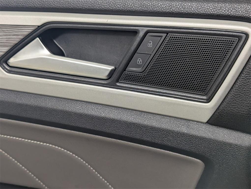 used 2022 Volkswagen Atlas Cross Sport car, priced at $18,988