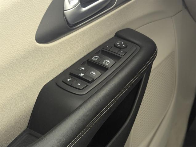 used 2023 Chrysler Pacifica car, priced at $19,388