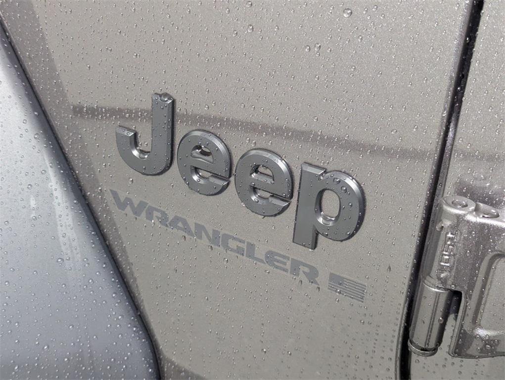 new 2025 Jeep Wrangler car, priced at $47,056