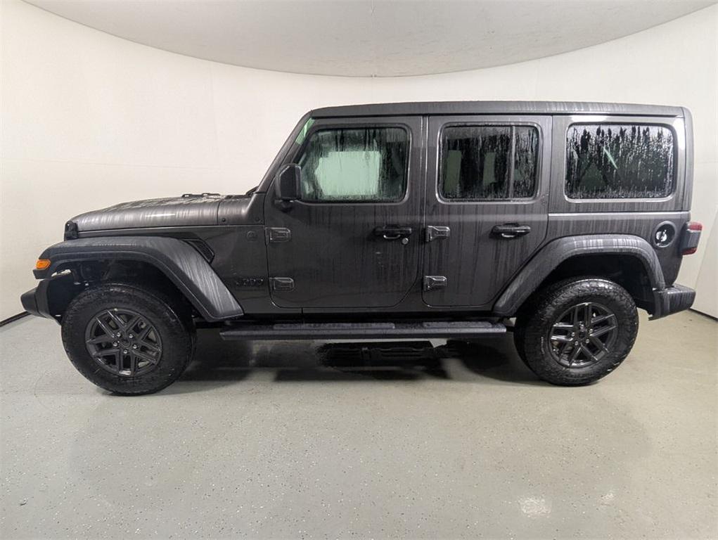 new 2025 Jeep Wrangler car, priced at $47,056