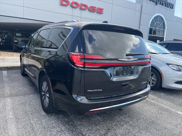 used 2021 Chrysler Pacifica Hybrid car, priced at $21,922