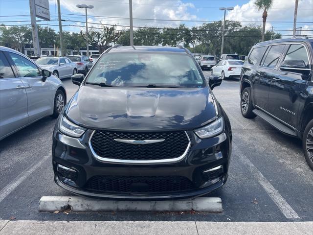 used 2021 Chrysler Pacifica Hybrid car, priced at $21,922