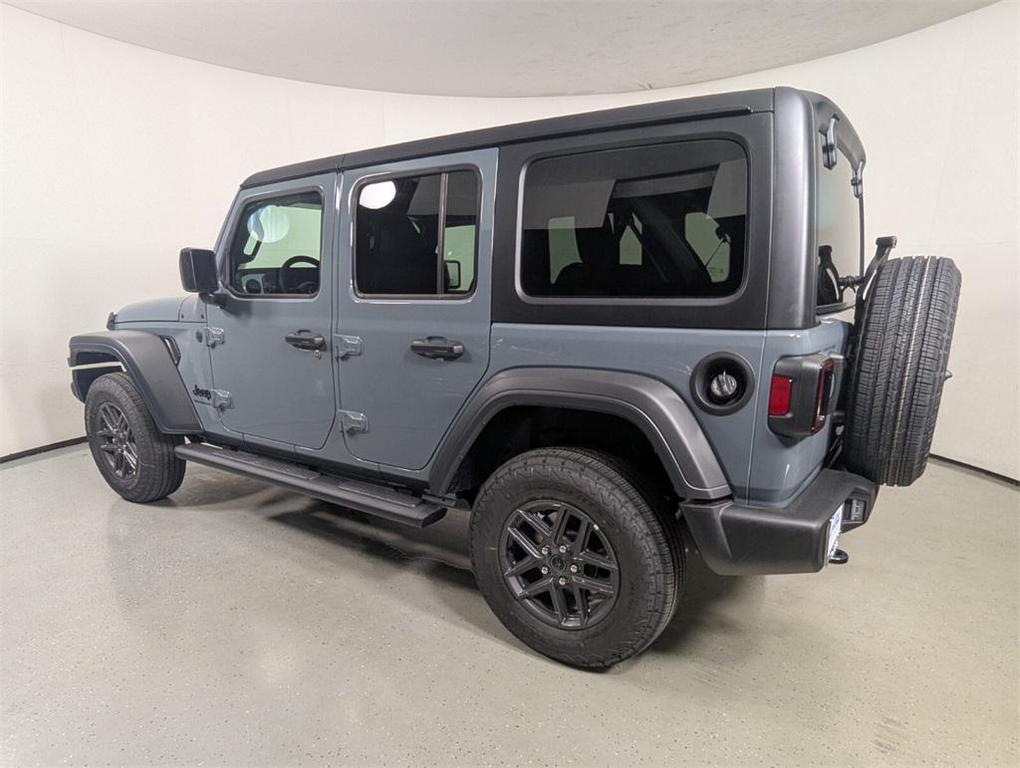 new 2025 Jeep Wrangler car, priced at $43,569