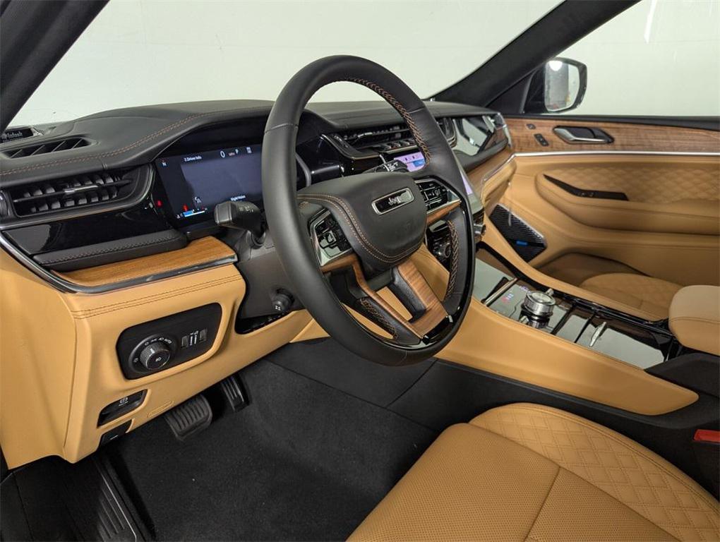 new 2025 Jeep Grand Cherokee L car, priced at $61,380
