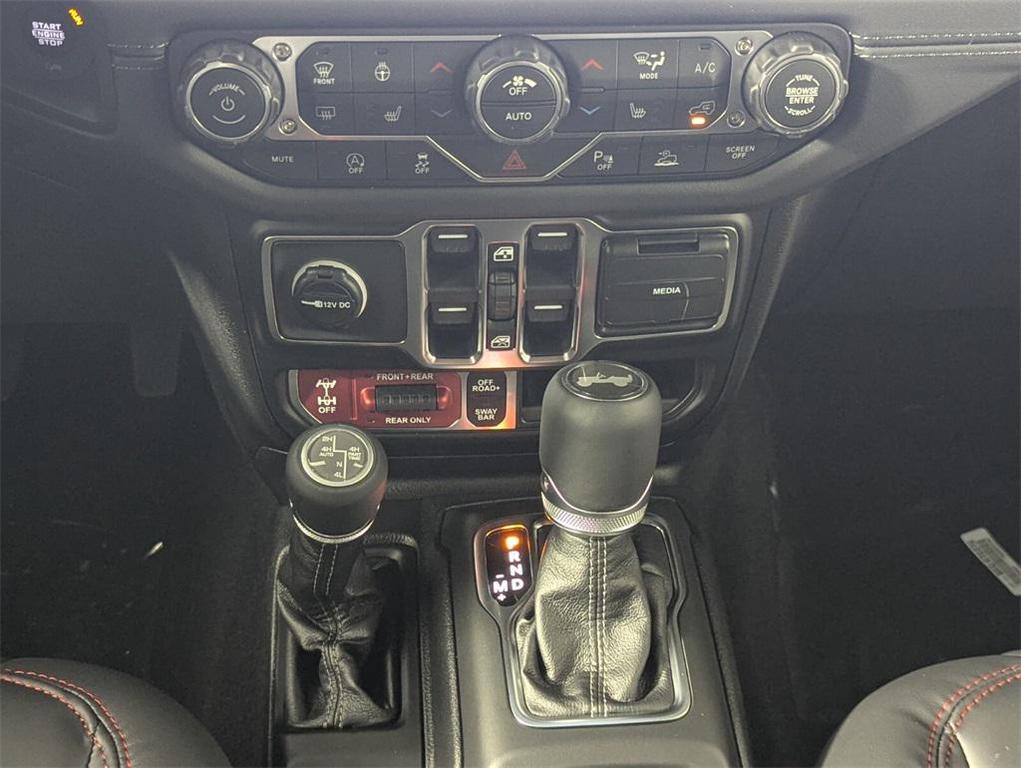 new 2026 Jeep Wrangler car, priced at $65,154