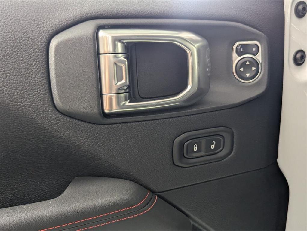 new 2026 Jeep Wrangler car, priced at $65,154