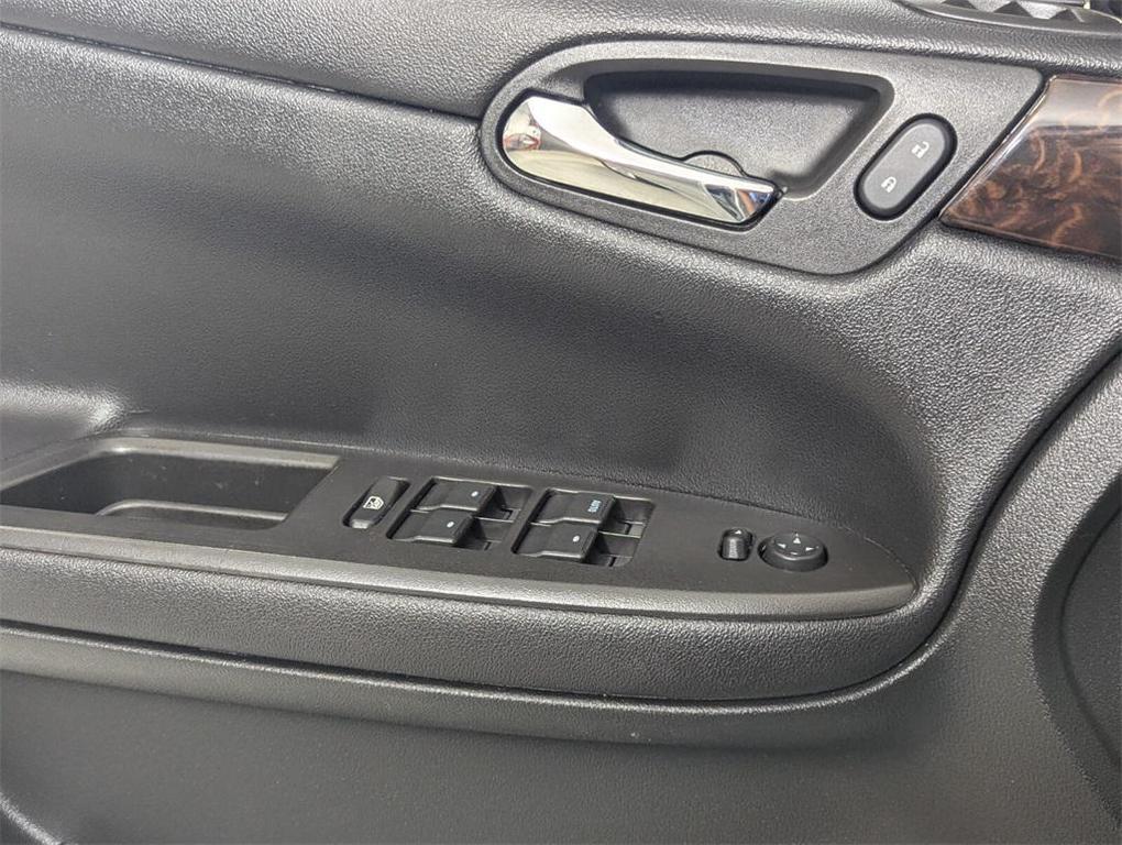 used 2014 Chevrolet Impala Limited car, priced at $7,988