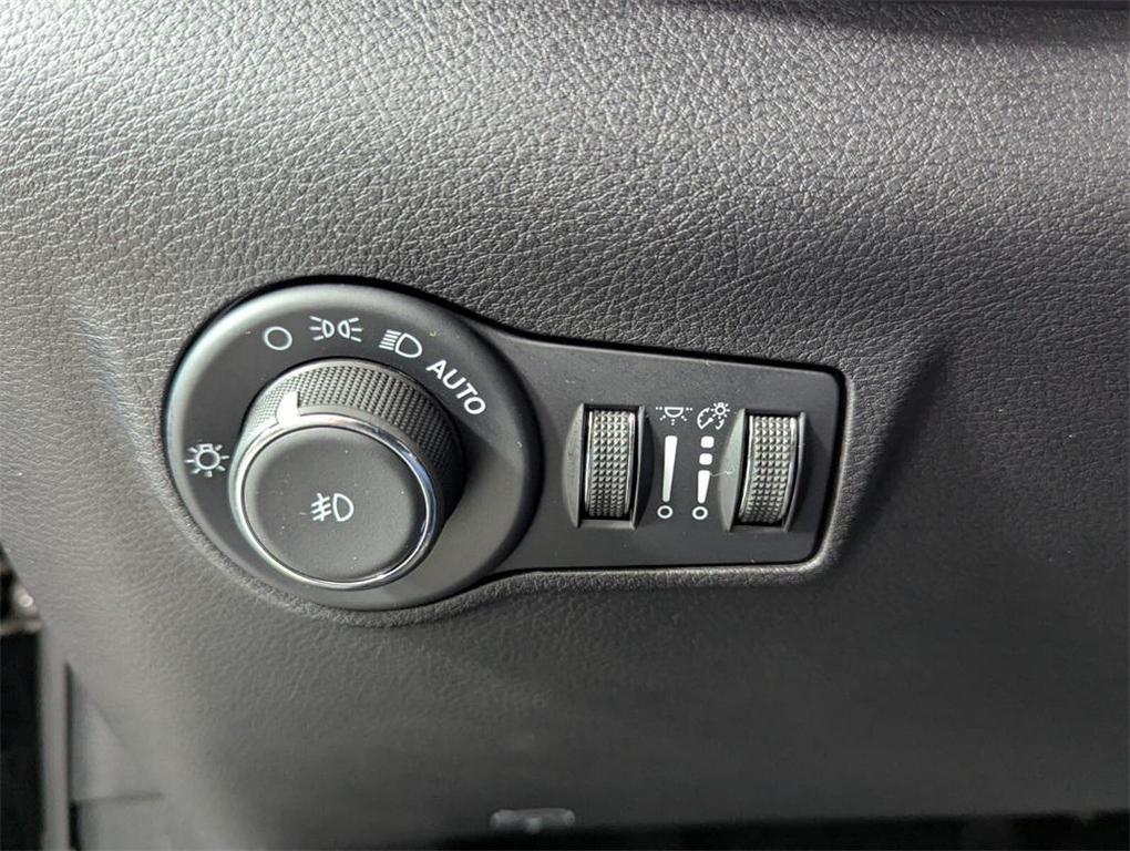 new 2025 Jeep Compass car, priced at $23,992