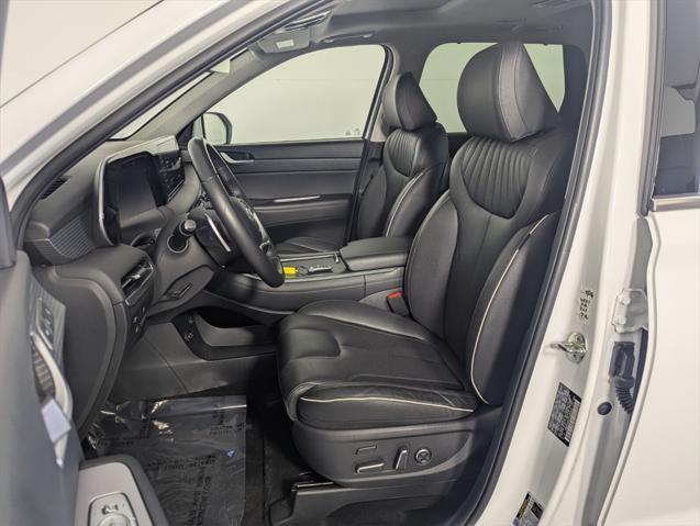 used 2024 Hyundai Palisade car, priced at $35,992